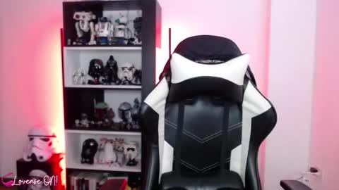 Emily online show from October 2025 07:36:02 PM