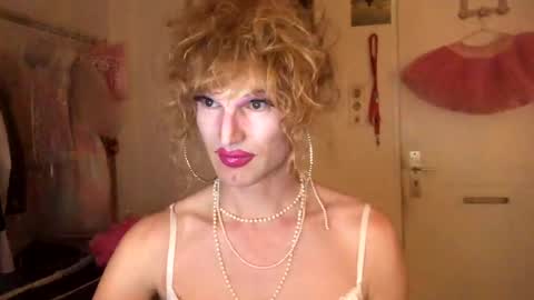 pinkfag online show from December 2024 07:42:01 PM