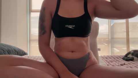 Pinkilola online show from November 2025 02:29:02 PM