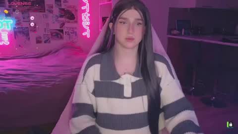 pinkvenom_ online show from April 2026 04:37:01 PM