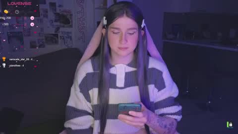 pinkvenom_ online show from April 2026 05:55:01 PM