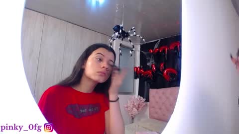 Snapshot of pinky_f00x chatting on October 2025 08:54:02 PM pinky_f00x online show from October 2025 08:54:02 PM