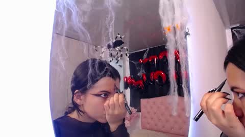 Snapshot of pinky_f00x chatting on October 2025 08:20:01 PM pinky_f00x online show from October 2025 08:20:01 PM