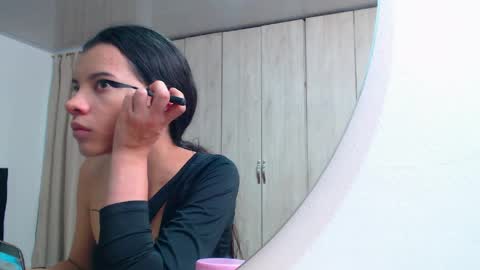 pinky_f00x online show from April 2026 07:31:01 PM