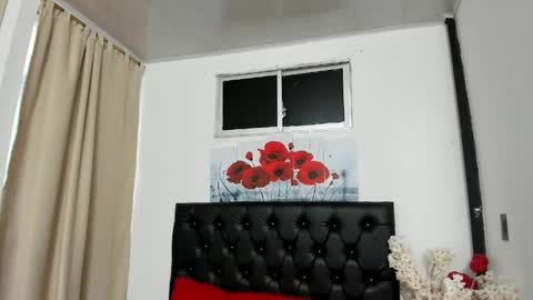 pinky_f00x online show from June 2026 07:58:02 PM