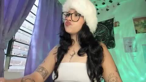 pinky_promiseex online show from February 2026 11:00:01 PM