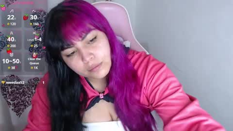 Pau online show from February 2025 11:30:02 PM