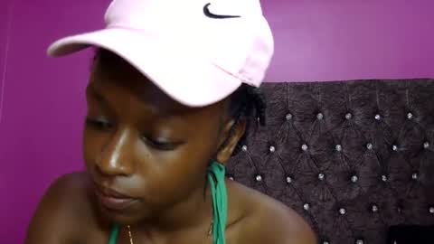 Snapshot of pinky_vy chatting on January 2025 08:55:02 AM pinky online show from January 2025 08:55:02 AM