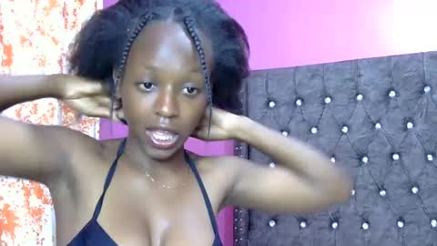 Snapshot of pinky_vy chatting on January 2025 11:19:02 AM pinky online show from January 2025 11:19:02 AM