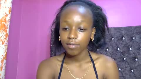 Snapshot of pinky_vy chatting on January 2025 08:04:02 AM pinky online show from January 2025 08:04:02 AM