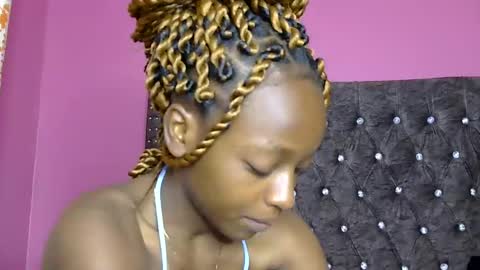 Snapshot of pinky_vy chatting on February 2025 02:07:01 AM pinky online show from February 2025 02:07:01 AM