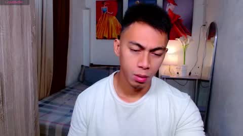 ethan online show from February 2025 04:27:01 AM