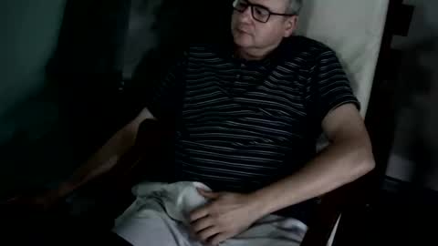 Snapshot of piovesanes chatting on March 2025 10:41:02 AM piovesanes online show from March 2025 10:41:02 AM