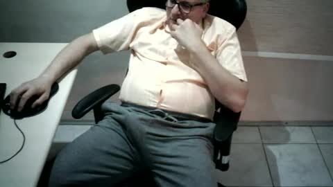 piovesanes online show from October 2025 12:54:01 AM