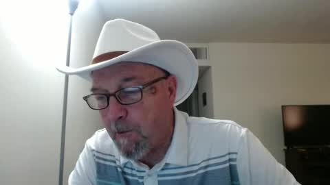 Snapshot of pipewizard chatting on January 2025 12:06:02 AM pipewizard online show from January 2025 12:06:02 AM