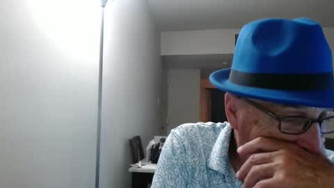 Snapshot of pipewizard chatting on October 2025 11:06:02 PM pipewizard online show from October 2025 11:06:02 PM