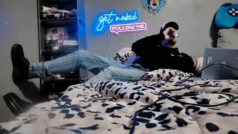 pippylongdickin online show from February 2026 05:41:01 PM