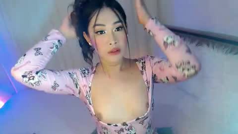 Snapshot of piroulita chatting on September 2025 03:51:01 AM Ari online show from September 2025 03:51:01 AM