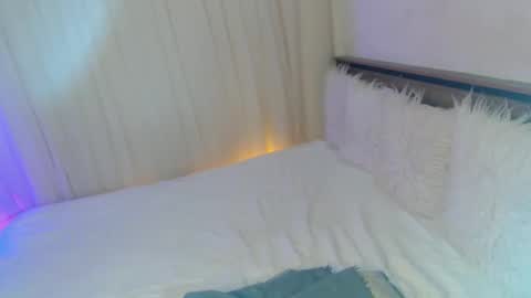 Ari online show from November 2025 02:49:01 PM