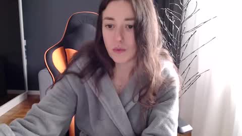 piscesgirl06 online show from December 2024 09:41:01 AM