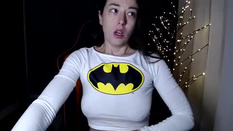 Snapshot of piscesgirl06 chatting on January 2025 05:27:01 AM piscesgirl06 online show from January 2025 05:27:01 AM