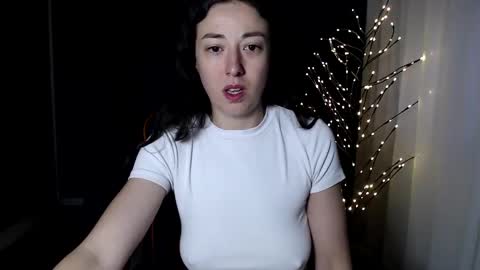 Snapshot of piscesgirl06 chatting on January 2025 05:34:01 AM piscesgirl06 online show from January 2025 05:34:01 AM