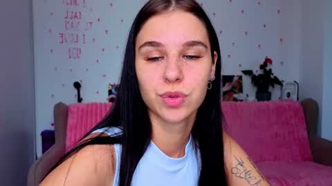 Molly online show from June 2026 06:19:02 AM