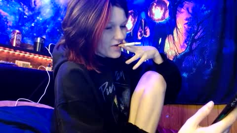 Snapshot of pixiedustslove chatting on December 2025 01:33:02 AM Pixie dust online show from December 2025 01:33:02 AM