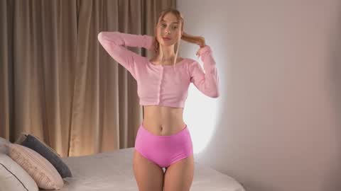 Lana online show from March 2026 03:07:02 PM