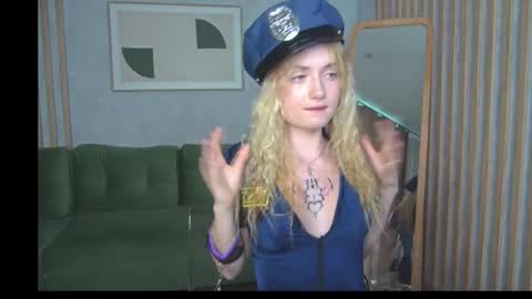 Rosie online show from September 2025 12:39:01 PM