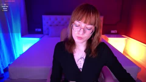 pixiepeachh online show from November 2025 02:31:02 PM