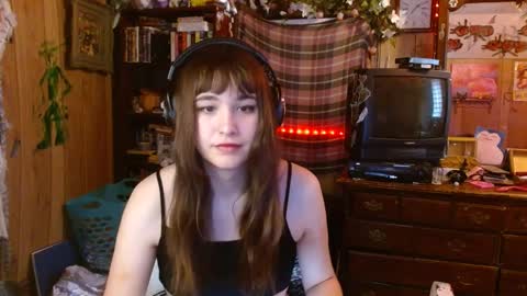 Izzy online show from January 2025 06:37:02 PM