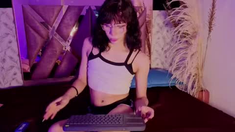 cris online show from June 2026 06:41:01 PM