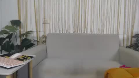 Snapshot of plasticgirll chatting on February 2026 01:32:02 PM plasticgirll online show from February 2026 01:32:02 PM