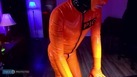 Snapshot of plasticme chatting on November 2025 09:24:02 PM plasticme online show from November 2025 09:24:02 PM