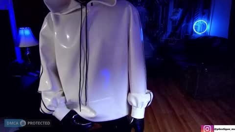 Snapshot of plasticme chatting on March 2026 04:33:01 PM plasticme online show from March 2026 04:33:01 PM