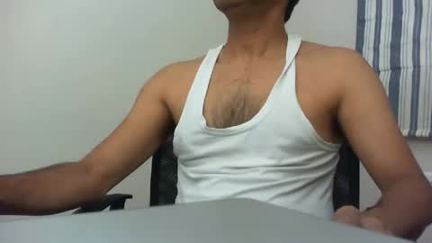 Snapshot of platino3026 chatting on October 2025 10:31:01 PM platino3026 online show from October 2025 10:31:01 PM