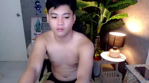 Snapshot of playful_kenzo chatting on January 2025 02:53:02 PM Kenzo online show from January 2025 02:53:02 PM