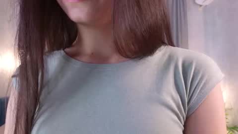 Lia online show from September 2025 02:17:02 PM