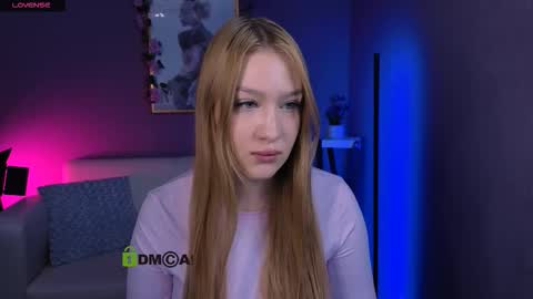 Sophie online show from December 2025 09:08:02 PM