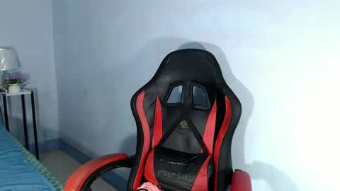 Snapshot of playfulcock69_kate chatting on February 2025 11:53:01 PM kate online show from February 2025 11:53:01 PM