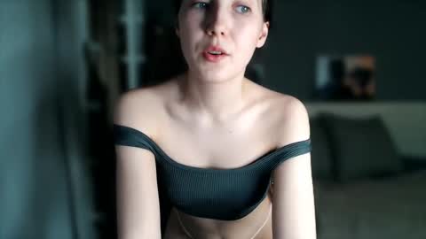 Snapshot of playfullfoxyhere chatting on January 2025 02:04:01 PM brenda online show from January 2025 02:04:01 PM