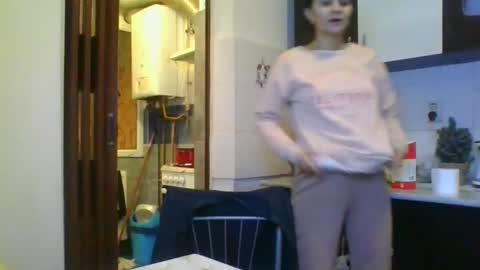 Snapshot of pleas3s_sweet chatting on February 2025 05:42:01 PM pleas3s_sweet online show from February 2025 05:42:01 PM