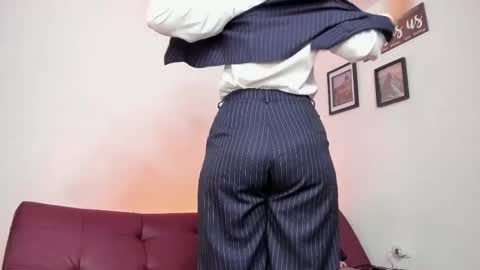 Snapshot of pleasurecompany chatting on October 2025 08:00:02 AM sergio natalie online show from October 2025 08:00:02 AM