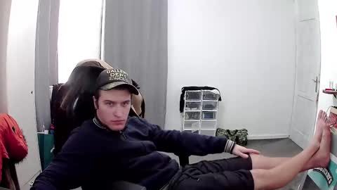 plkrisztian online show from March 2026 08:37:02 PM