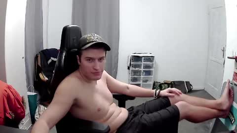 plkrisztian online show from April 2026 12:19:01 AM