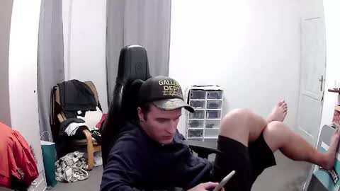 plkrisztian online show from May 2026 09:01:01 PM