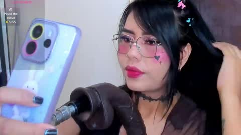 pocahontas_lantina online show from May 2026 03:44:01 AM