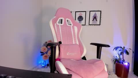 Jasmine online show from November 2025 02:55:02 AM