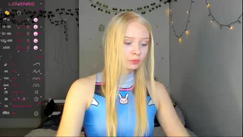 Mary online show from November 2025 10:59:01 AM